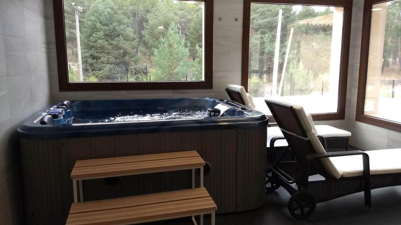 Hotel Rural El Nido De Pinares ナバレノ エクステリア 写真